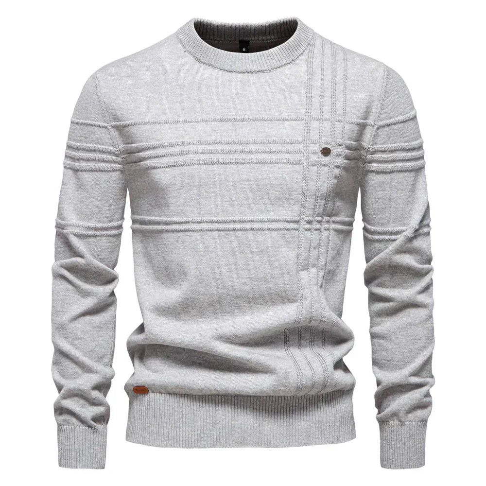 Grijze heren trui met ronde hals, comfortabel en veelzijdig voor casual lente en winter looks.