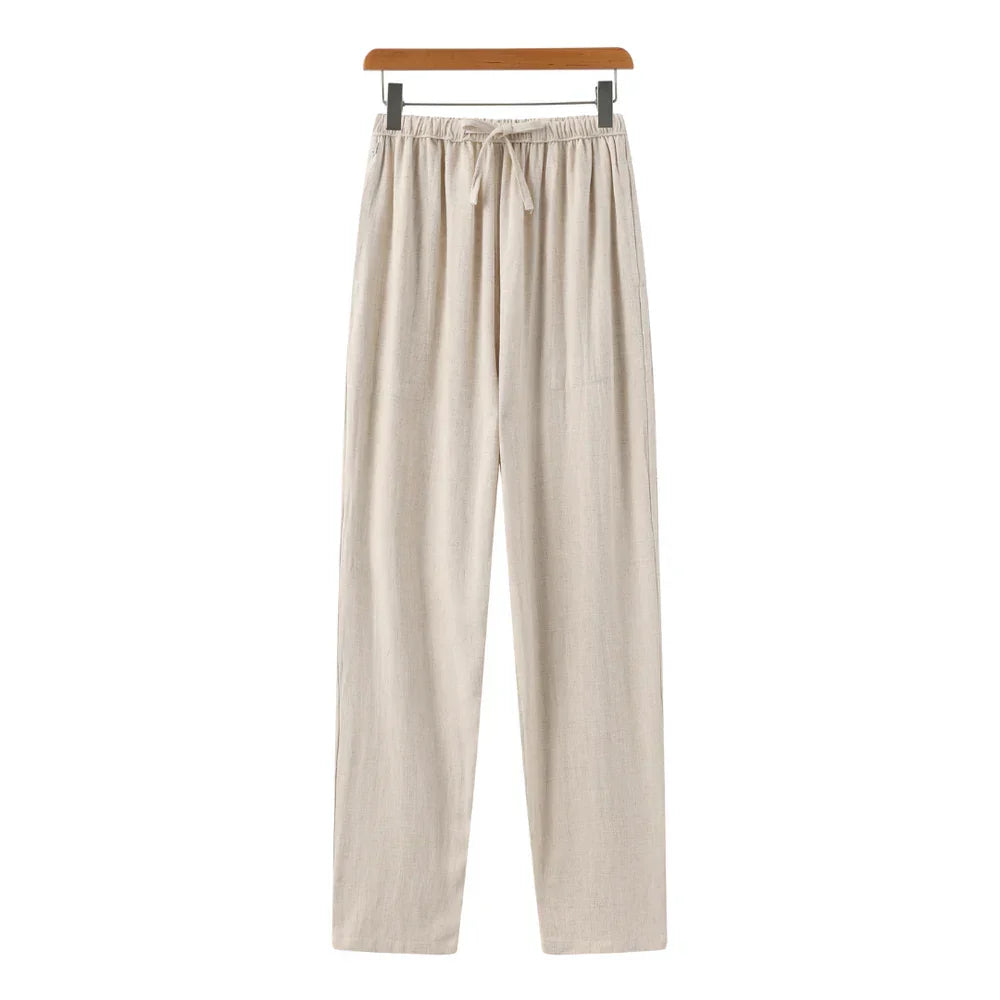 Heren slim fit linnen pantalon met rechte pijp, ideaal als comfortabele zomerbroek. Stijlvolle herenmode.