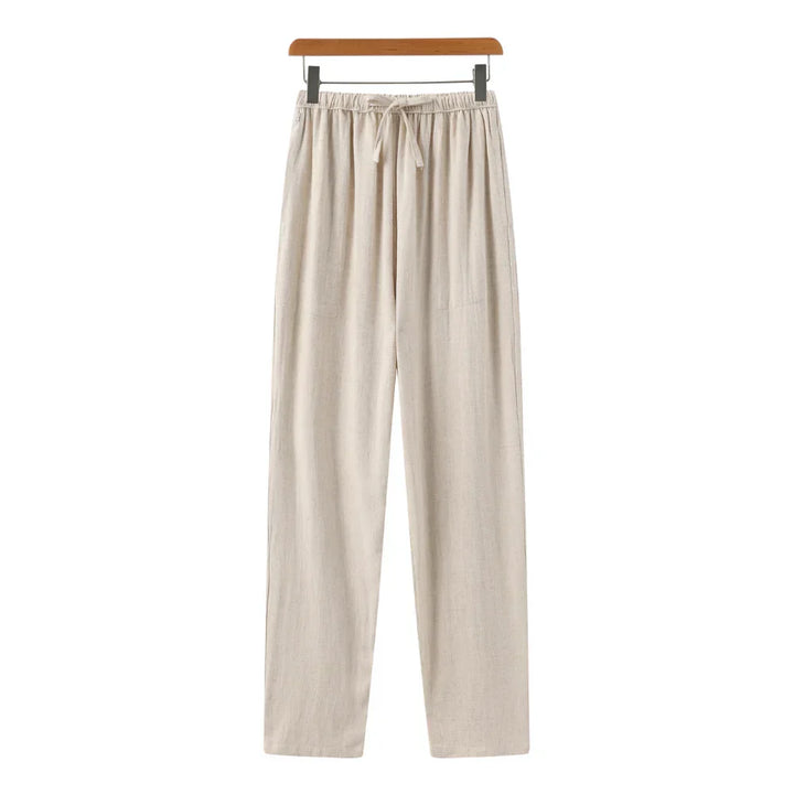 Heren slim fit linnen pantalon met rechte pijp, ideaal als comfortabele zomerbroek. Stijlvolle herenmode.