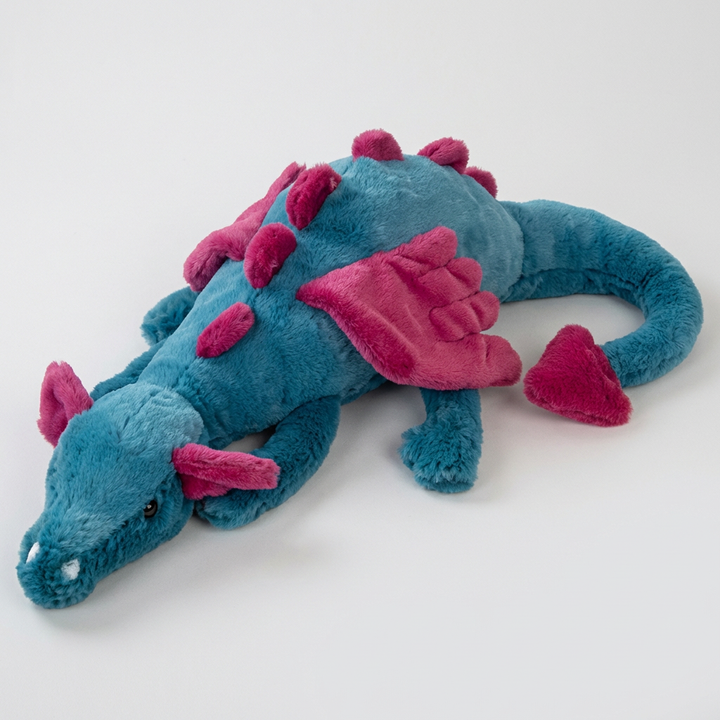 Gezellige knuffeldraak van zacht pluche, een liefdevol cadeau en knuffel voor elk kind.