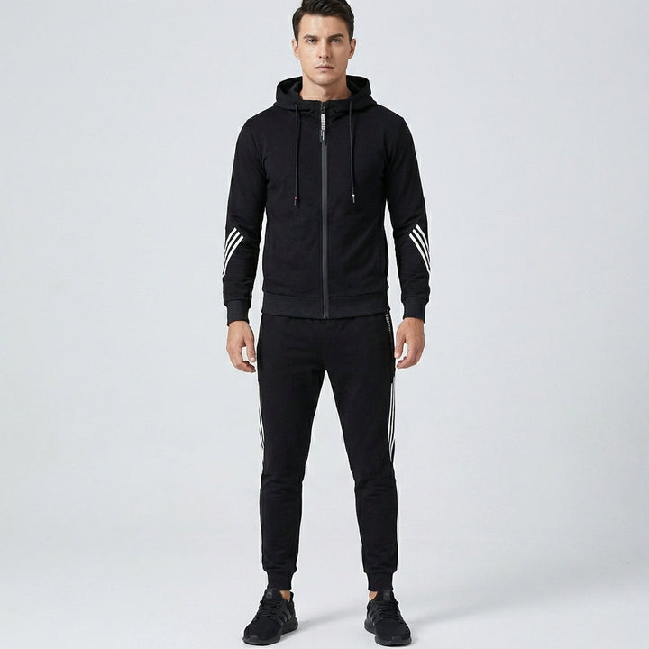 Heren sportief trainingspak van wolmix voor actieve dagen. Comfortabel 2-delig athleisure pak, ideaal voor vrije tijd.