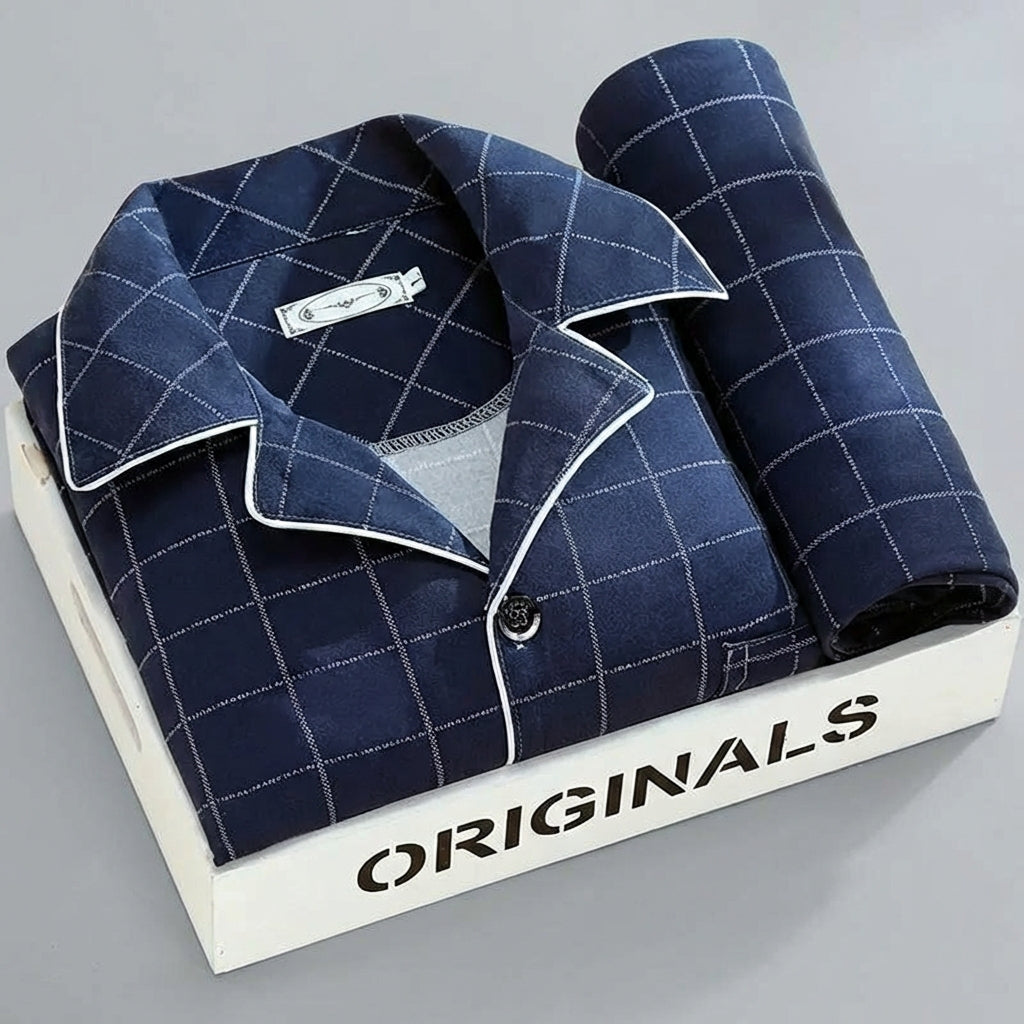 Heren comfort pyjamaset: ademend overhemd met knopen, zachte broek. Geniet van ultiem slaapcomfort.