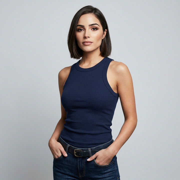 Dames racerback tanktop, mouwloos en comfortabel voor een casual zomerse look.