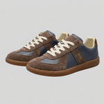 Grijs
