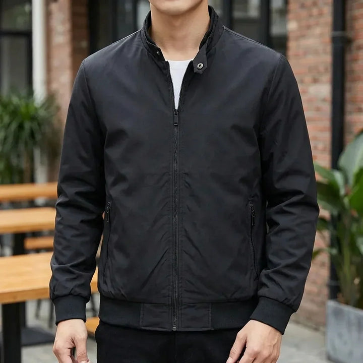 Heren sportieve zomerjas, ademend polyester, ideaal voor lente en zomer avonturen. Lichtgewicht en veelzijdig.