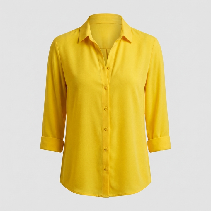 Detail van de comfortabele stof van de veelzijdige dames blouse. Ademend en ideaal voor lente en zomer mode.