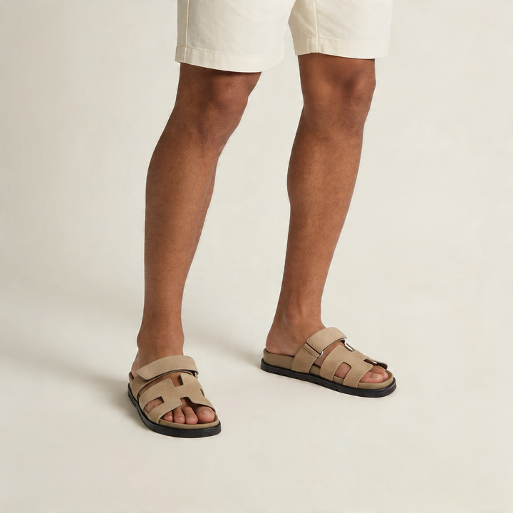 Comfortabele heren instap slippers, perfect voor strand en zwembad.