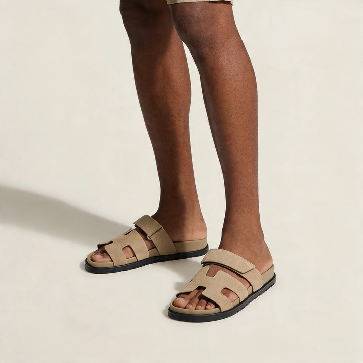 Casual heren slippers, ideaal als vakantieschoenen of outdoor sandalen.