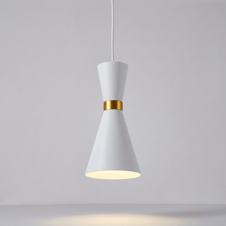 Elegante zwart-wit éénlichts plafondlamp, functionele accentverlichting voor hedendaags interieur design.
