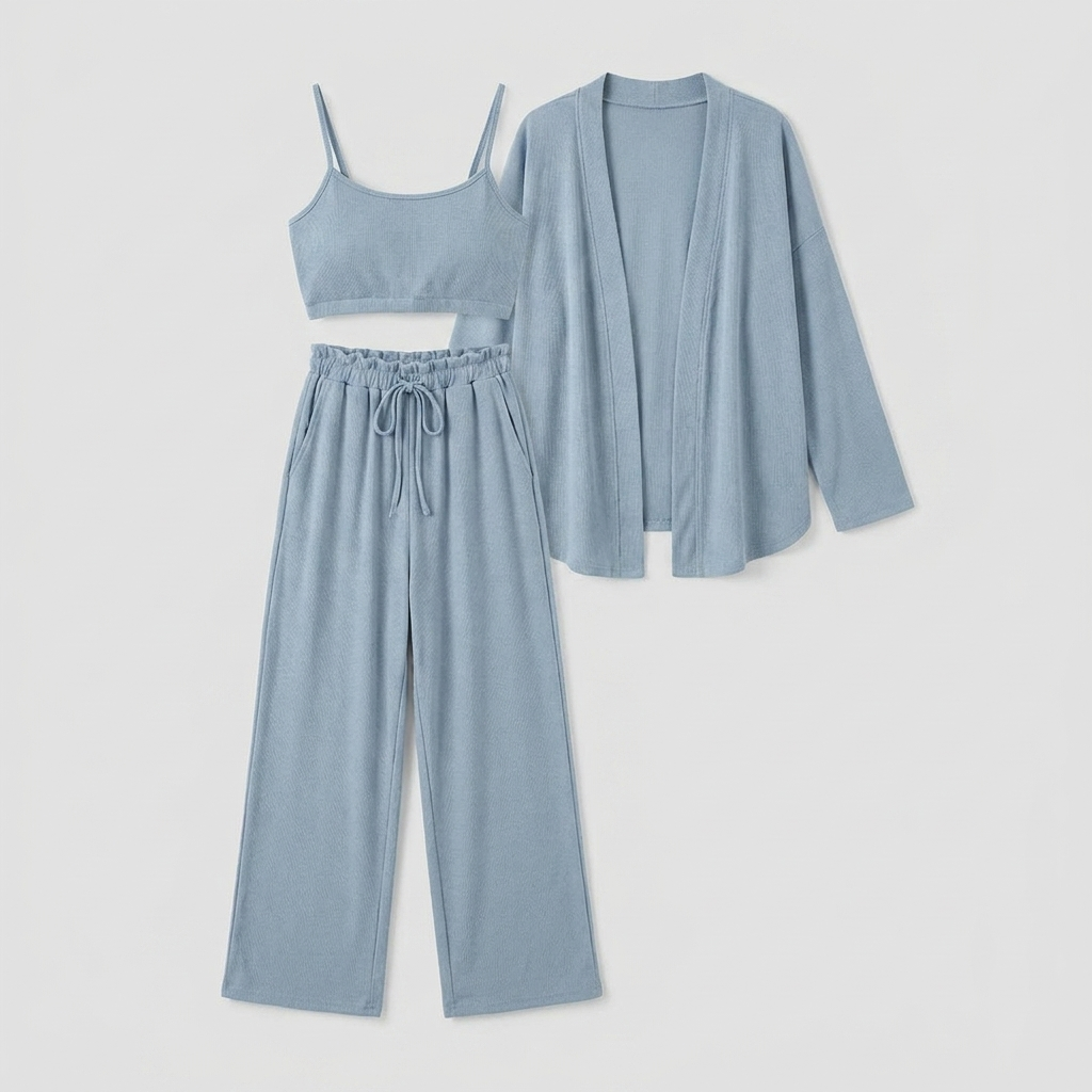 Nieuwe dames driedelige loungeset, perfect voor comfort en stijl. Een veelzijdig polyester huispak.