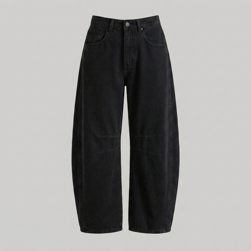 Trendy dames spijkerbroek met wijde pijpen, accentueert de hoge taille, perfect voor modebewuste vrouwen.