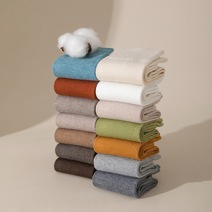 Comfortabele dames wollen sokken, perfect voor warme voeten in de herfst en winter.