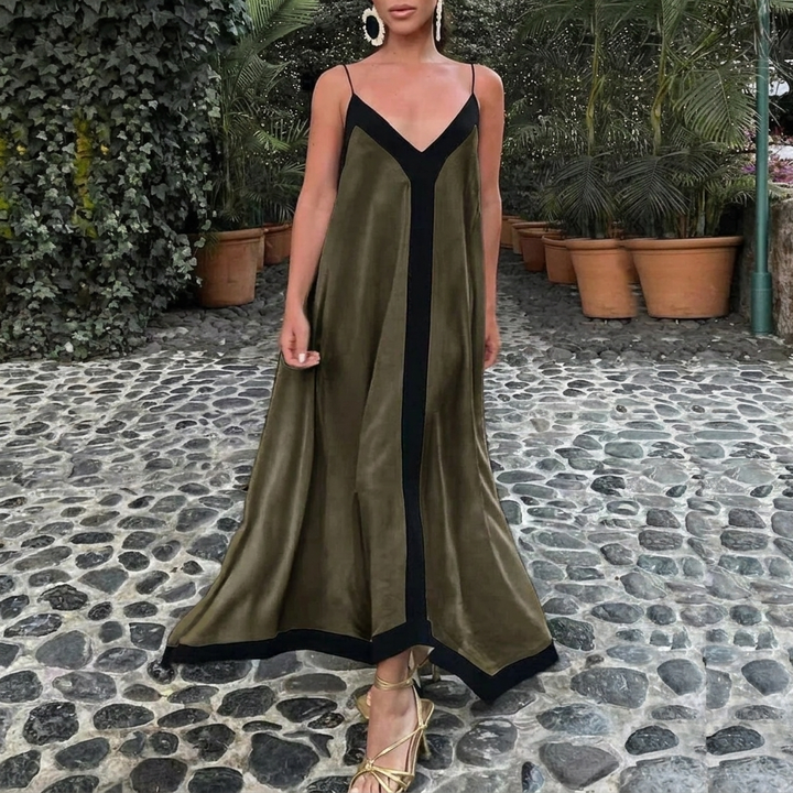 Lichtgewicht polyester dames maxi-jurk met V-hals, ideaal als zomerjurk of chique avondkleding.
