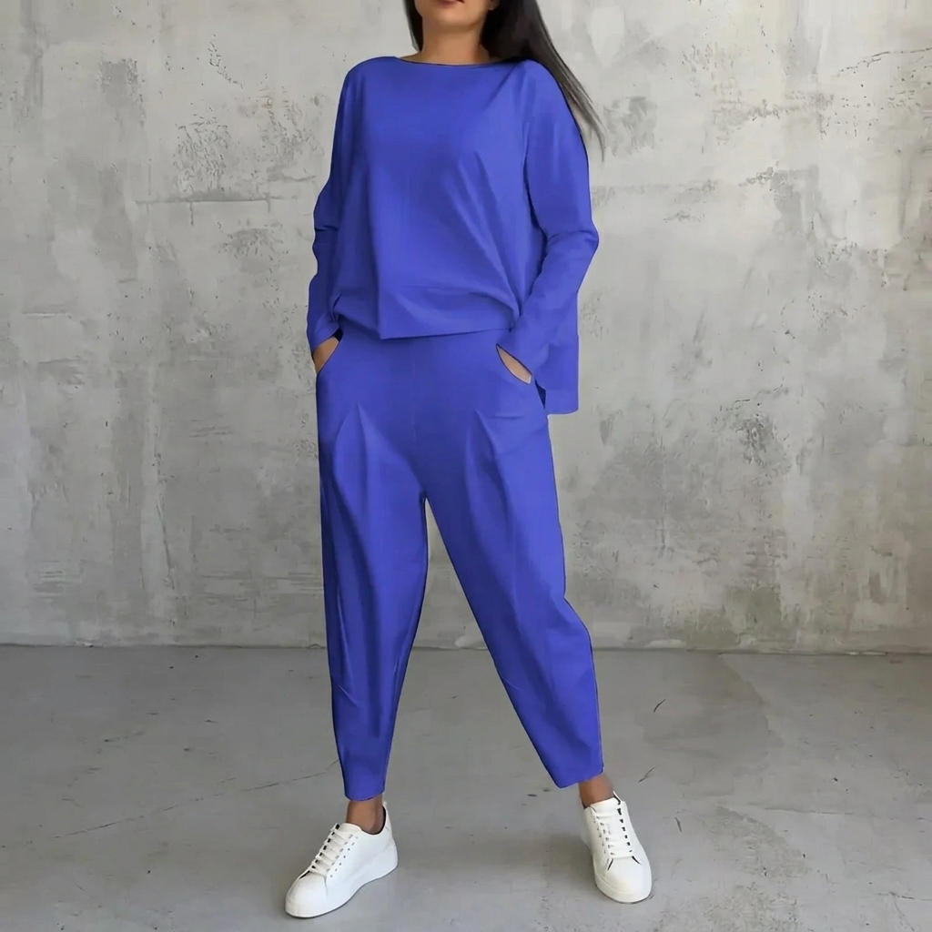 Comfortabele dames relax kleding: tweedelige polyester loungeset, perfect om thuis in te loungen. Maten S t/m 5XL.
