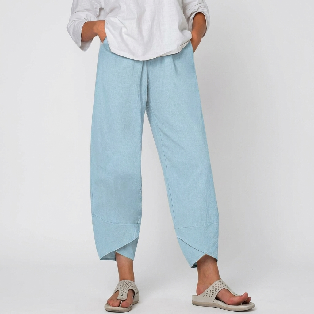 Modieuze damesbroek, relaxed fit, ideaal voor actieve dagen, met elastische taille en zijzakken.
