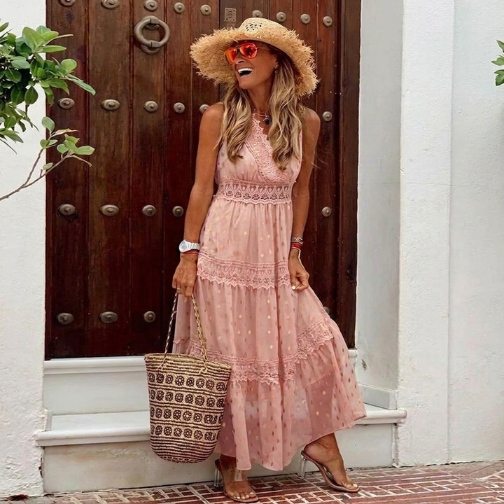 Elegante A-lijn zomerjurk voor dames in bohemien stijl met prachtige kanten details.