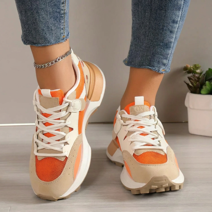 Trendy oranje colorblock damessneakers WC2026. Stijlvolle en comfortabele casual schoenen voor vrouwen, perfect voor elke dag.