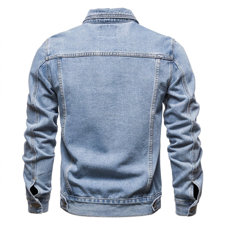 Modieuze herenjas: casual donkerblauwe denim spijkerjas, een comfortabele en tijdloze keuze.