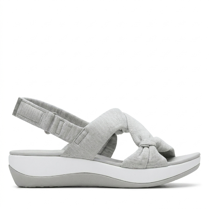 Dames orthopedische slippers, verstelbaar, voor optimaal voetcomfort en zomerse ondersteuning.