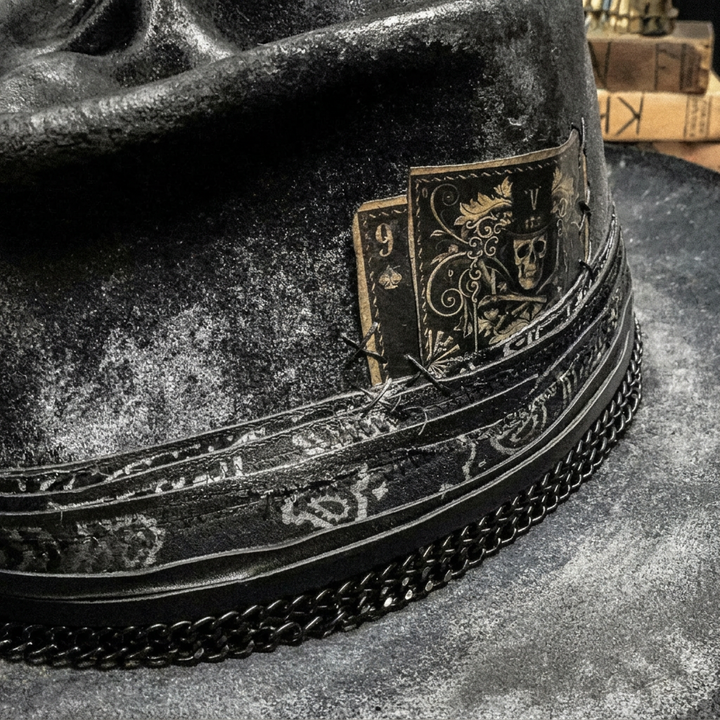 Unieke handgemaakte doodskop muts, trendy uniseks beanie met opvallend schedel detail.