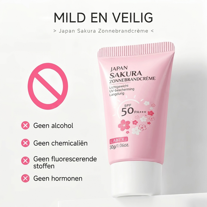 Hydraterende zonnebrandcrème SPF 50+ met Sakura. Beschermt tegen UV en zorgt voor een stralende, niet-vette gezichtshuid.
