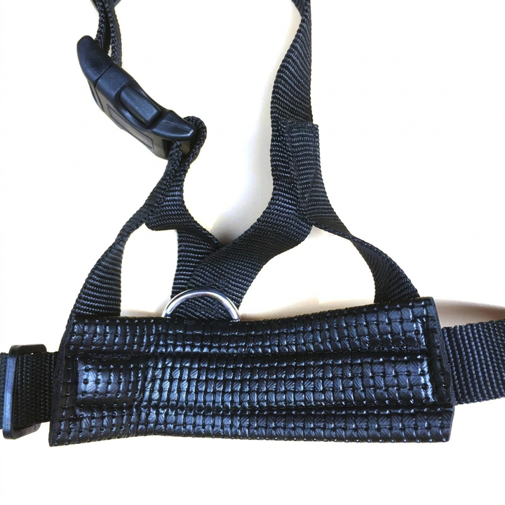 Veilig nylon hondenmondkapje voor effectieve anti-blaf en anti-bijt hondentraining. Verstelbaar, ademend, optimale controle.