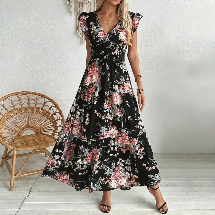 Zwarte casual damesjurk voor dagelijkse kleding, elegant en comfortabel, met relaxte pasvorm voor lente en zomer.