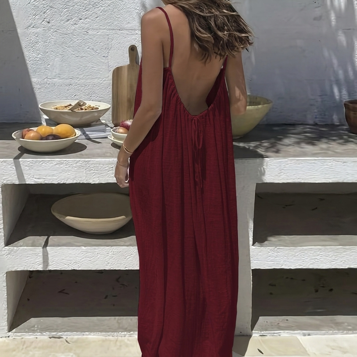 Dames lange zomerjurk met open rug, de perfecte combinatie van comfort en stijlvolle damesmode.