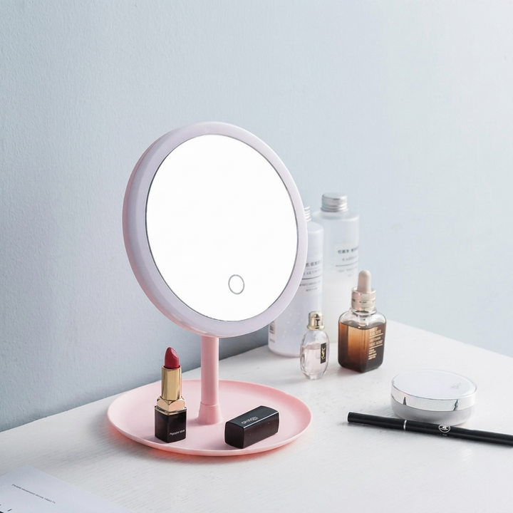 Moderne LED make-upspiegel, oplaadbaar en draadloos, met instelbare verlichting voor precisie bij cosmetica.