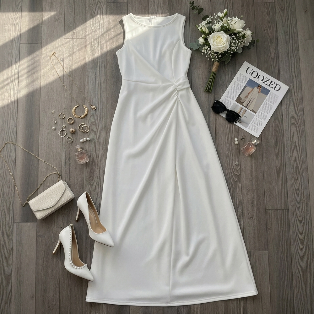 Witte geplooide lente/zomer maxi-jurk voor dames, stijlvol en comfortabel met korte mouwen, perfect voor casual chic.