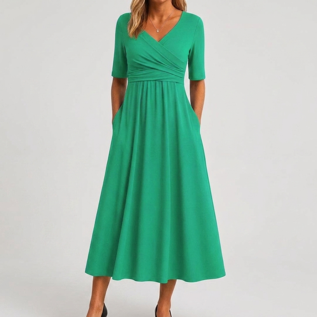 Luchtige casual damesjurk met V-hals, perfect voor lente en zomer. Comfortabel en modieus, met korte mouwen.