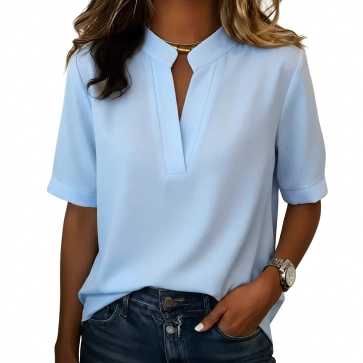 Dames casual t-shirt met ronde hals en losse pasvorm. Comfortabele basic top met korte mouwen.