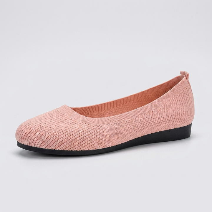 Platte zool instapschoenen voor dames, ronde neus, ideaal voor comfortabel en stijlvol wandelen.
