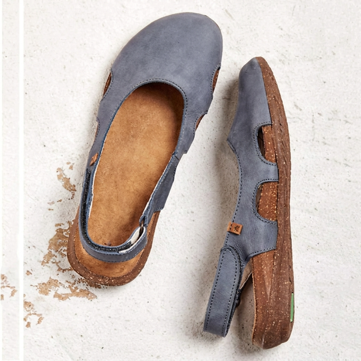 Lichtgewicht dames platte sandalen CJ26 met ronde neus en hielbandje; elegante zomer mode voor elke dag.