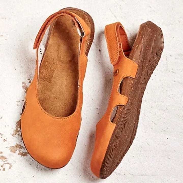 Comfortabele casual dames sandalen met platte zool en stevig hielbandje; perfect voor dagelijks gebruik.