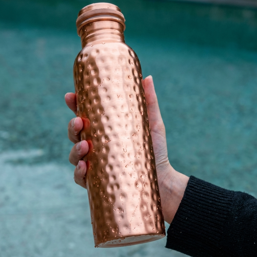 Lekvrije koperen fitness waterfles CJ26 voor optimale hydratatie tijdens sport en workouts. Duurzaam en stijlvol.
