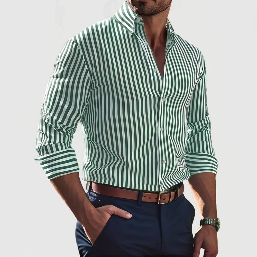 Modieus gestreept heren overhemd met lange mouwen, perfect voor smart casual of zakelijke outfits.