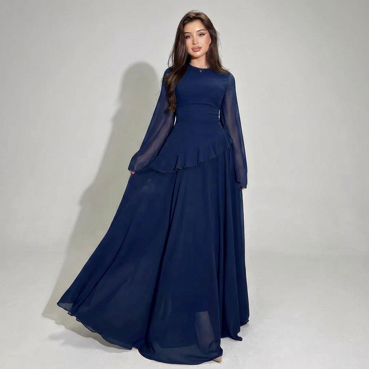 Veelzijdige dames midi jurk met hoge taille, effen. Geschikt als casual jurk of chique feestjurk.