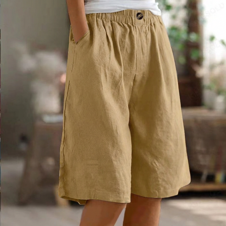 Stijlvolle losvallende damesshort met hoge taille, comfortabele pasvorm. Ideaal voor vakantie en strandmode.
