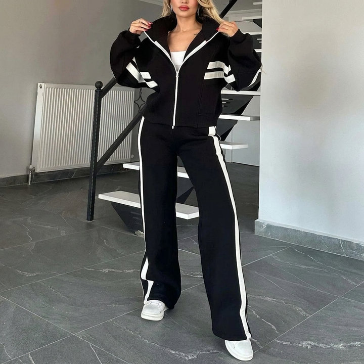 Comfortabele dames sportset (tweedelig) perfect voor ontspanning, een stijlvolle en relaxte casual outfit.