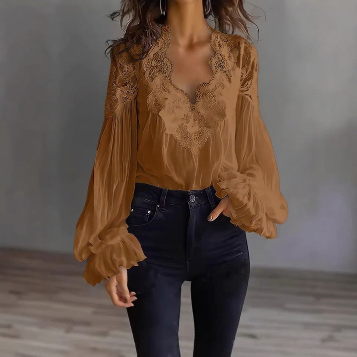 Damesblouse, type CJ26, met elegante ruches, kanten details en stijlvolle pofmouwen; mode voor haar.