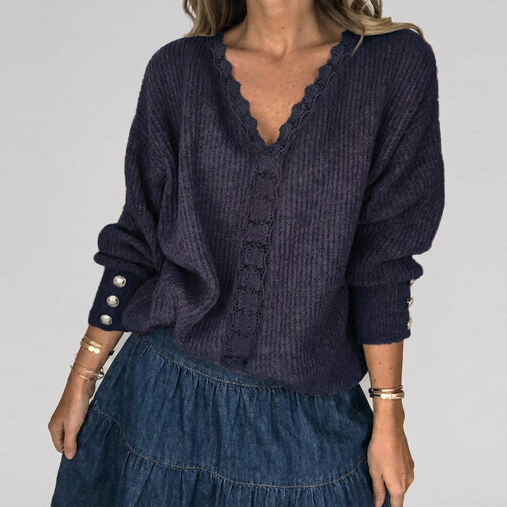 Luchtige zomerblouse voor dames, met V-hals en prachtige opengewerkte motieven, stijlvol en ademend.