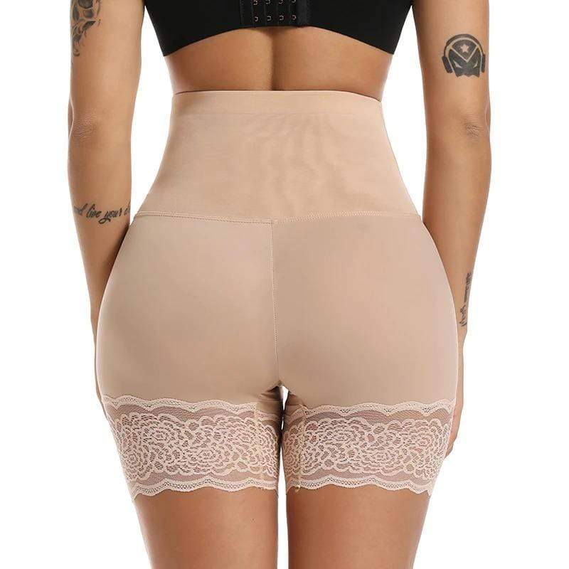 Onzichtbare Adelinde shapewear, comfortabel en buikcorrigerend onder elke outfit.