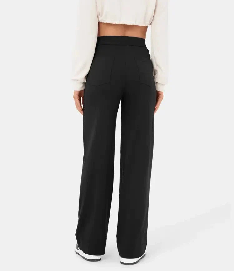 Comfortabele rechte pijpen broek, dames model, hoge taille voor een flatterende look.