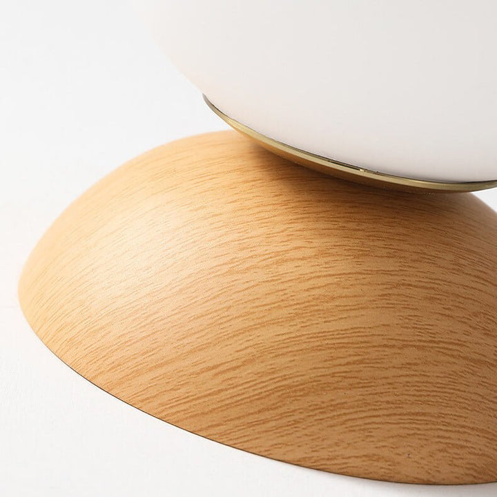 Elegant Hikari plafondlicht, LED technologie, brengt sfeervolle verlichting in interieur.