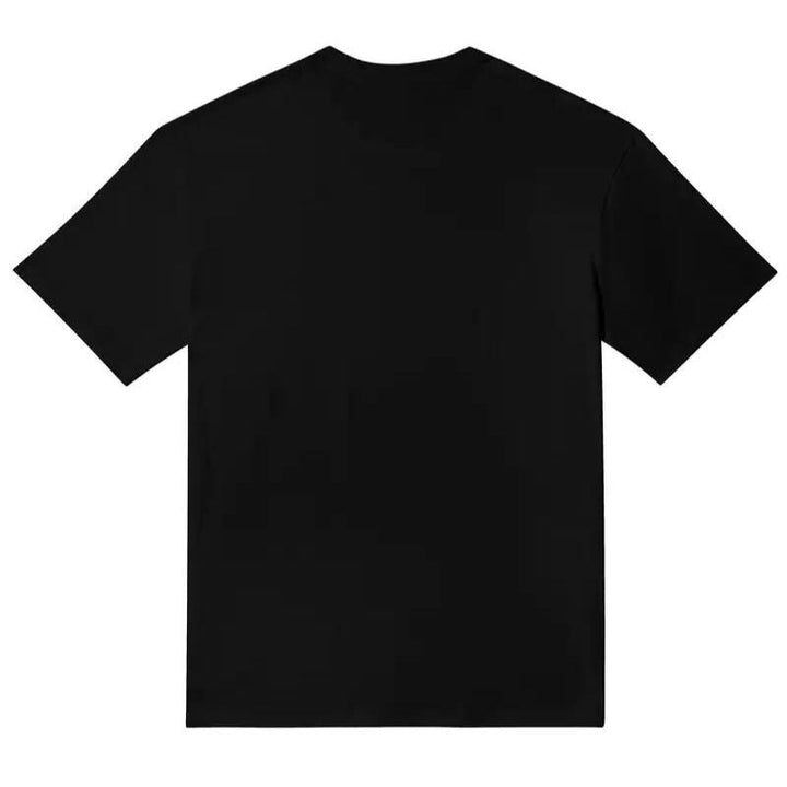Modern heren lentemode T-shirt met hoge hals, perfect voor een frisse look.