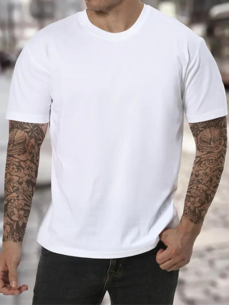 Mooi heren T-shirt met hoge hals voor een stijlvolle, casual lentelook.