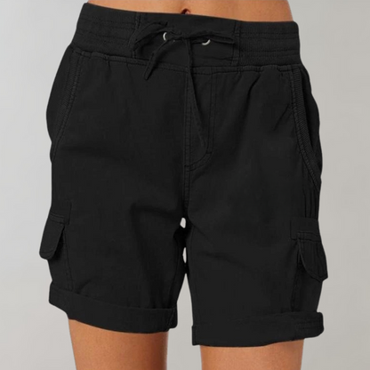 "Hoge taille elegante khaki zomershort voor dames, licht en ademend, geschikt voor casual en semi-formele activiteiten."