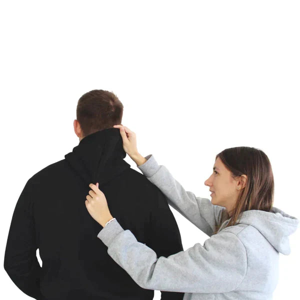 Detail van de ThermaHoodie, toont de geïntegreerde verwarmingselementen in deze comfortabele uniseks hoodie.