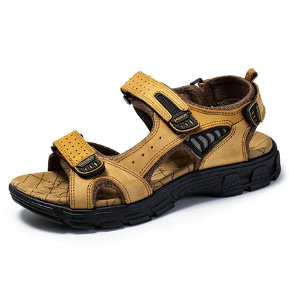 Hudson orthopedische sandalen met verstelbare klittenband en ademende materialen voor maximaal comfort en voetondersteuning.